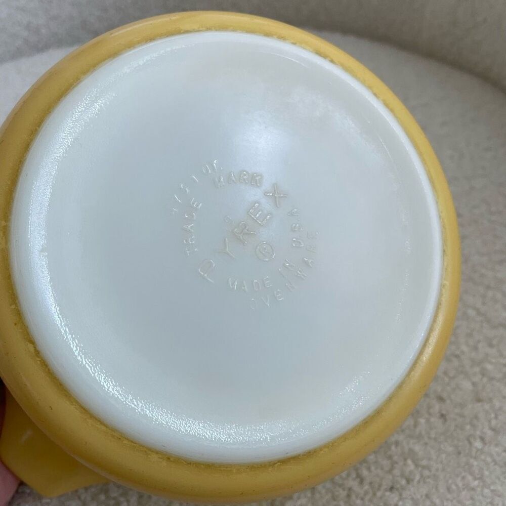 Vintage Pyrex Yellow Small 1Q 1 Quart Casserole 743 - Picture 6 of 8